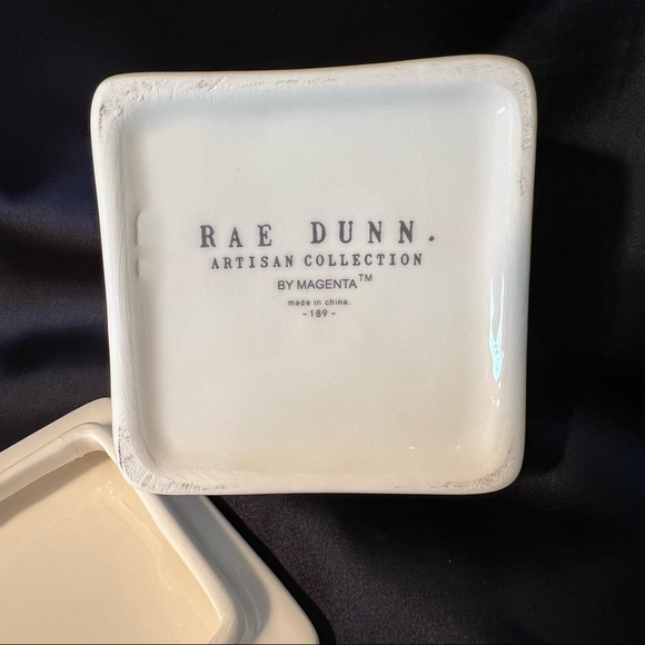Rae Dunn Heart Artisan Collection Trinket Box - Picture 3 of 10